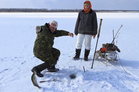 How to Choose the Best Line for Ice Fishing - LiveOutdoors