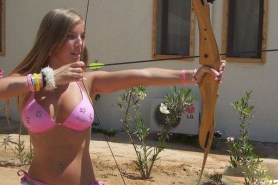 Hottest Girls of Bowhunting