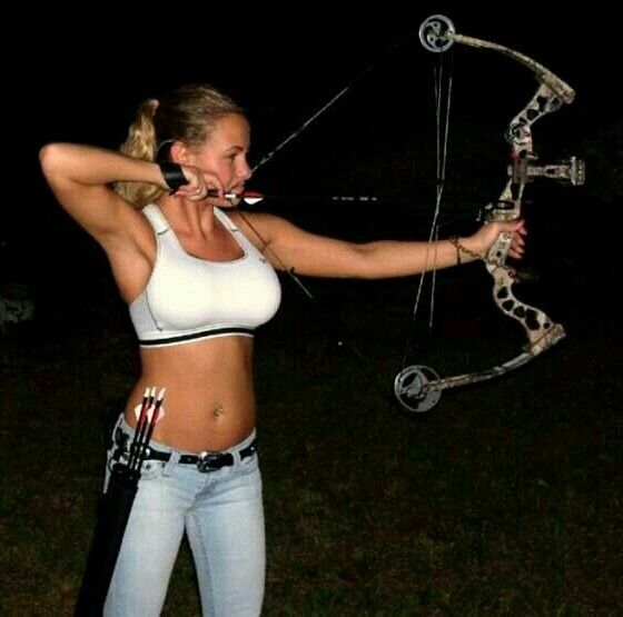 Hottest Girls of Bowhunting
