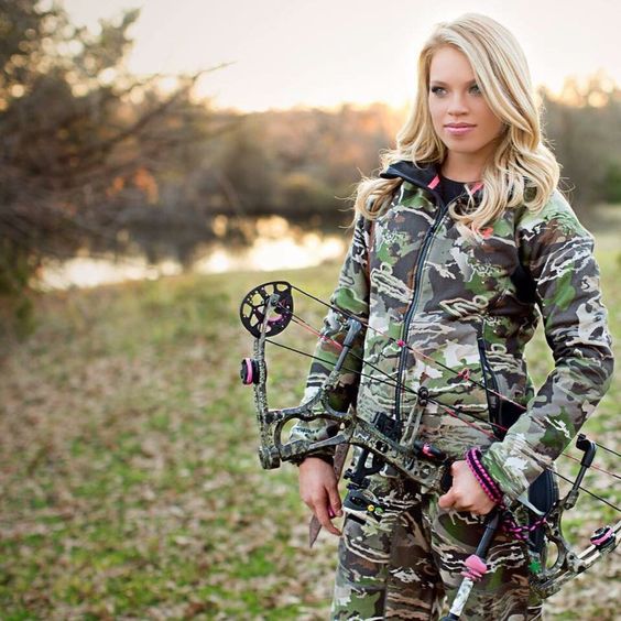 Hottest Girls of Bowhunting