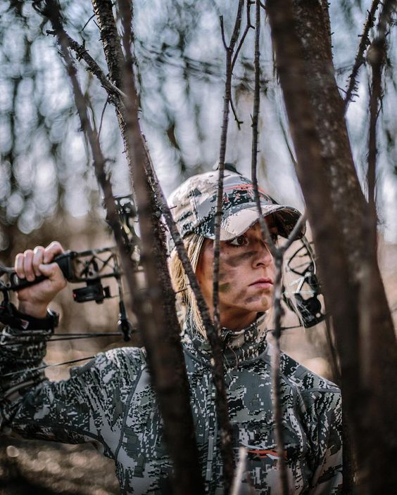 Hottest Girls of Bowhunting