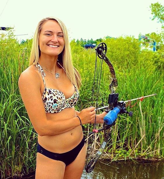 Hottest Women of Bowfishing