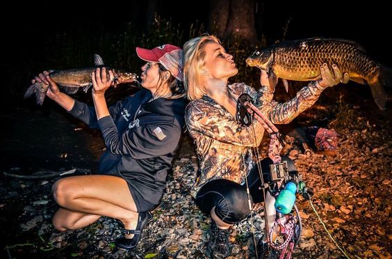 Hottest Women of Bowfishing