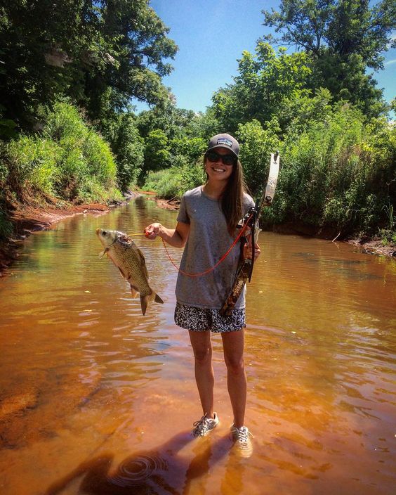 Hottest Women of Bowfishing